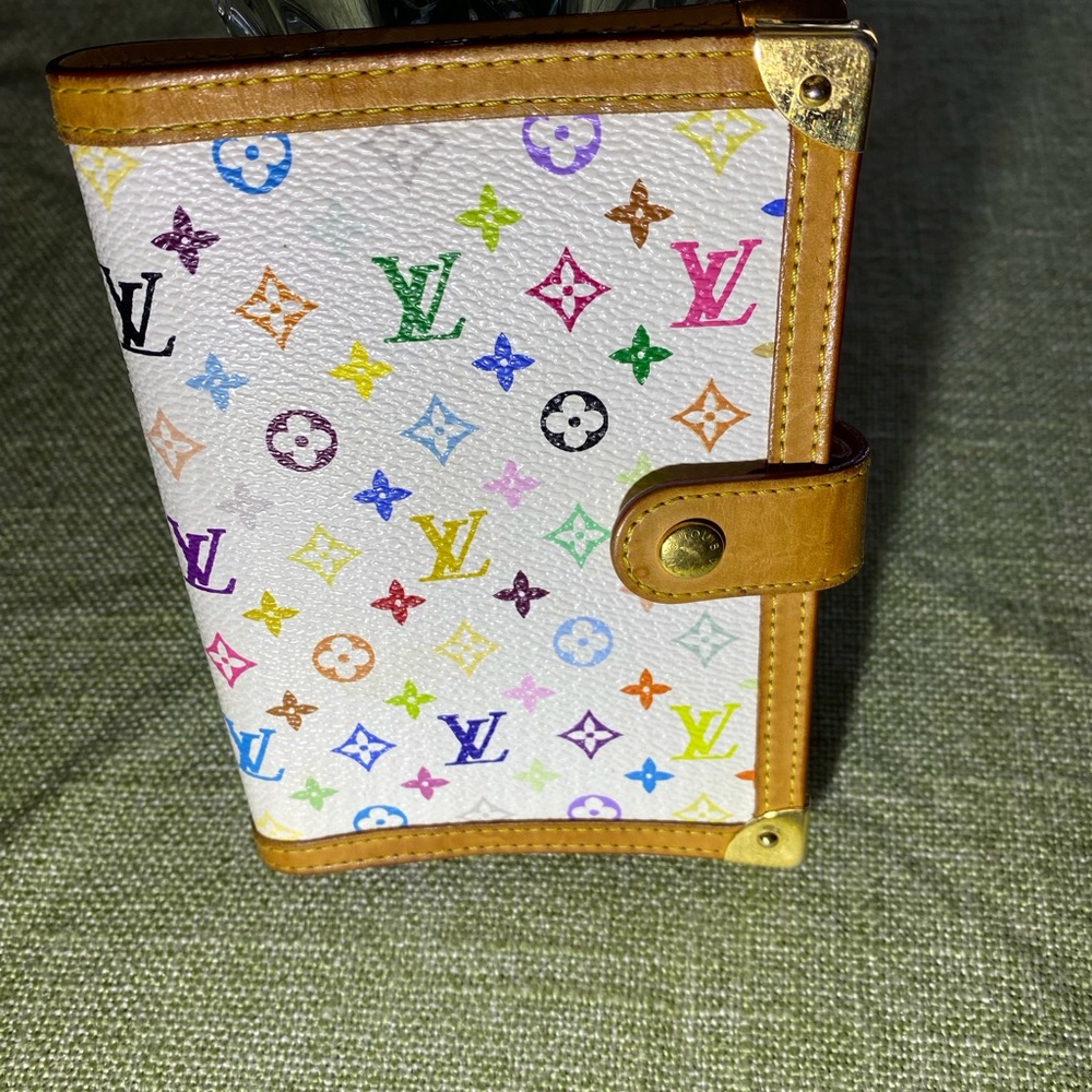 Louis Vuitton  Limited Edition Takashi Murakami Agenda - Picture 5 of 16